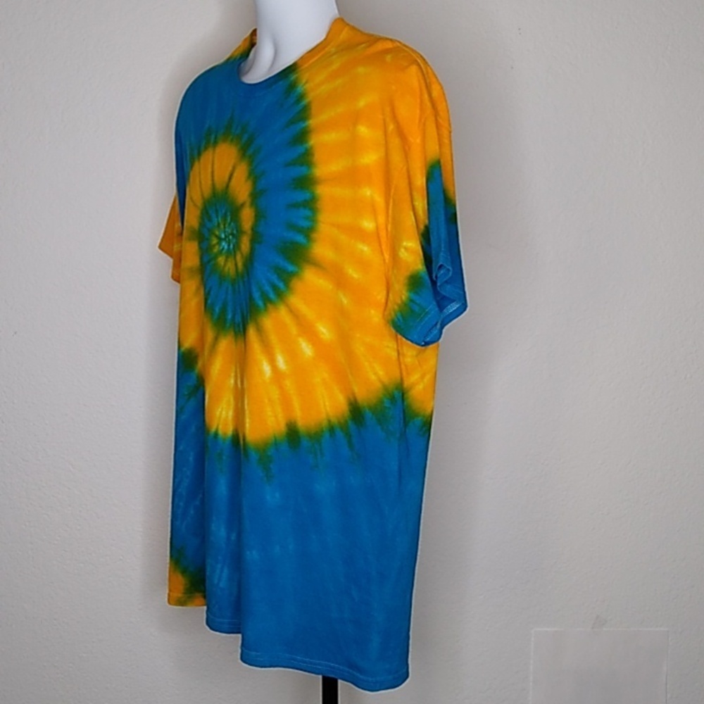 New Gildan Multicolor Tie-Dye T-Shirt - Picture 4 of 6